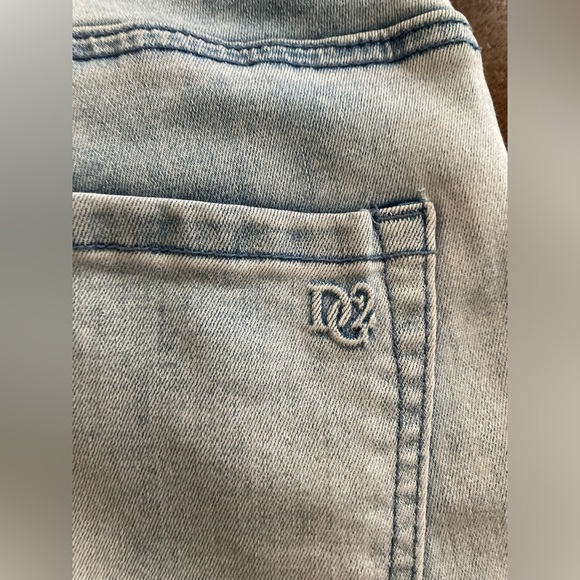 Ladies Size Small Tall Diane Gilman Pull On Light Washed Jean Capris - Picture 9 of 16